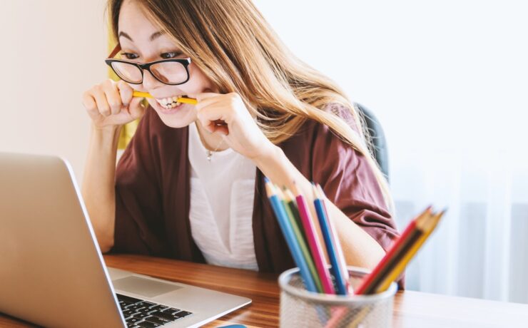 femme enervé et angoissé