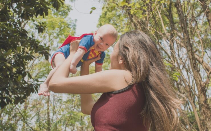 mother child superman girl