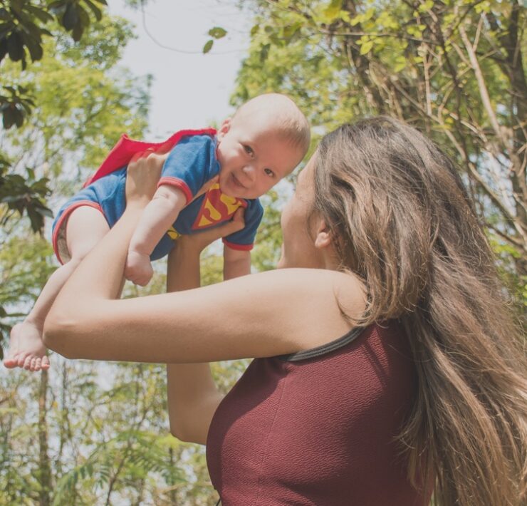 mother child superman girl